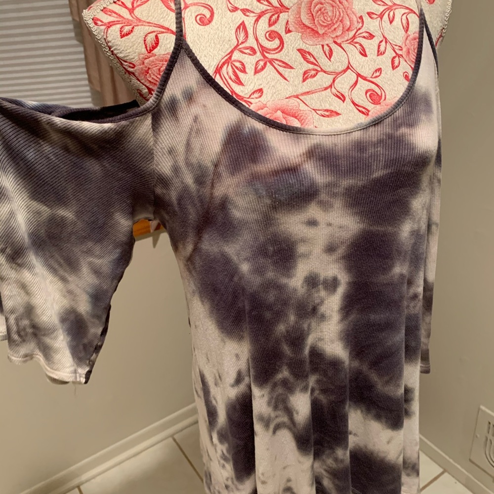 Cold shoulder Swim cover up